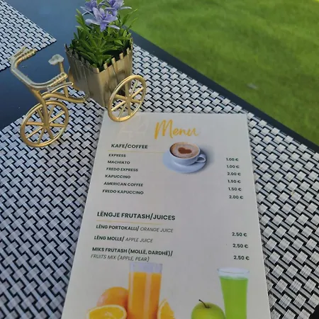 Leva's Sarande