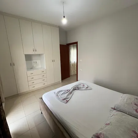 Leva's Guest house Sarande