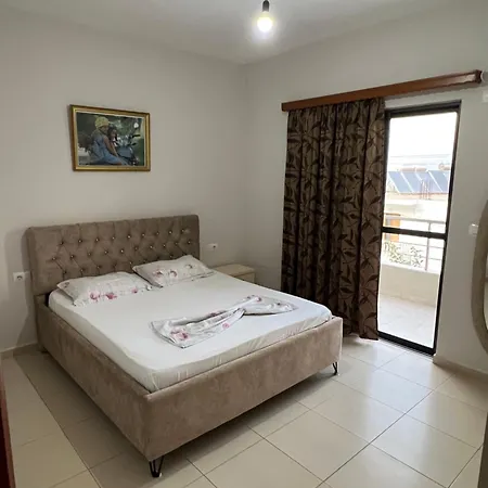Leva's 3* Sarande