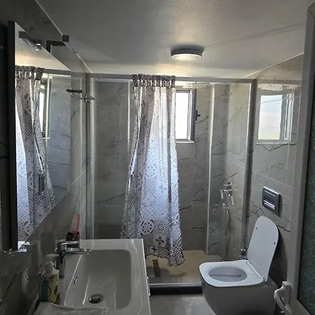 Guest house Leva's 3*
